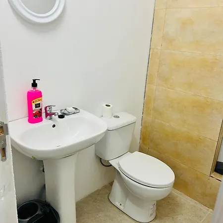 Japji Esmeriz Hostel Vitoria