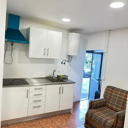 Hostal Japji Esmeriz