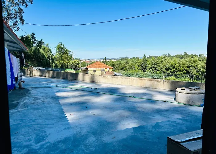 Japji Esmeriz Hostel